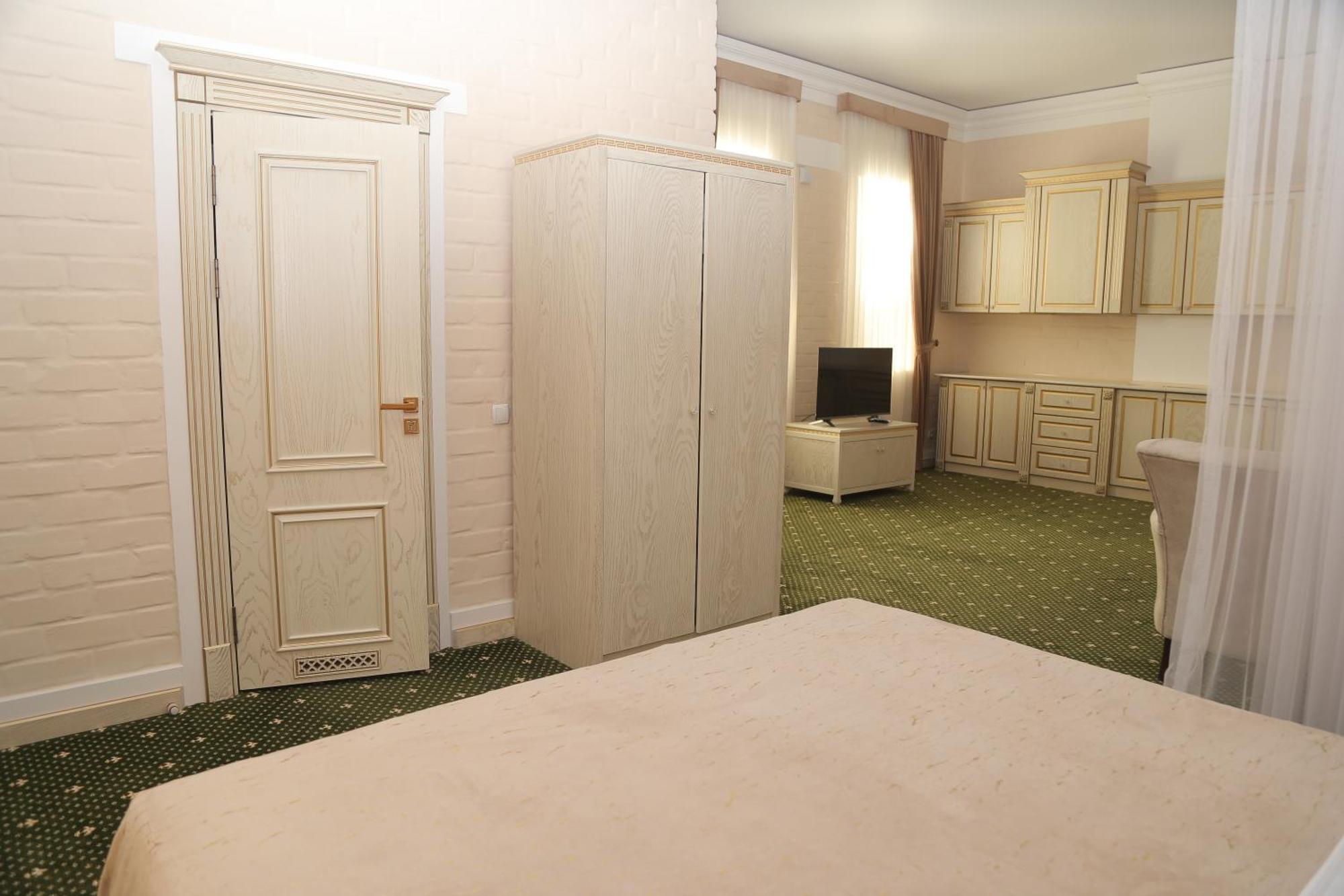 Bek Plus Hotel Takchilik Dış mekan fotoğraf